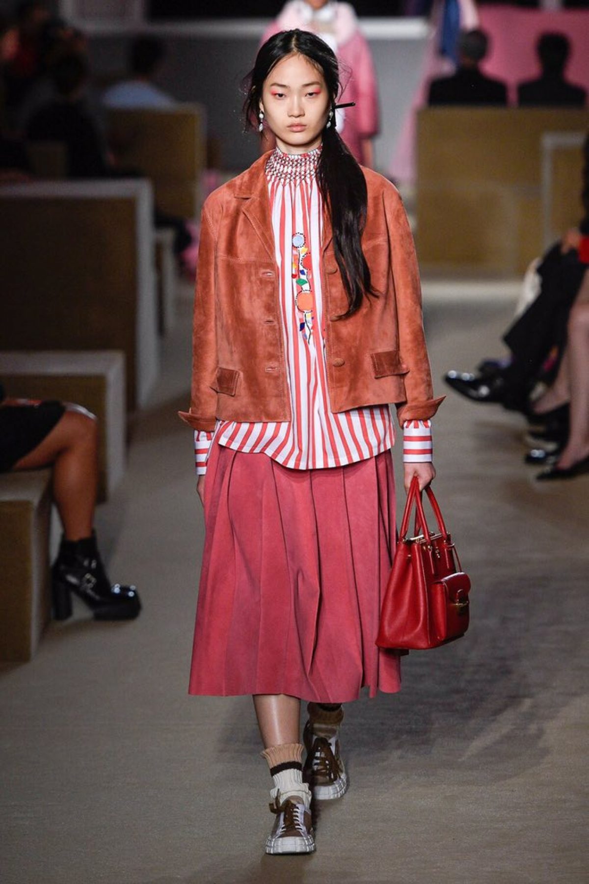 <span class="hot">Hot <i class="fa fa-bolt"></i></span> Chanel & Prada 2020 |