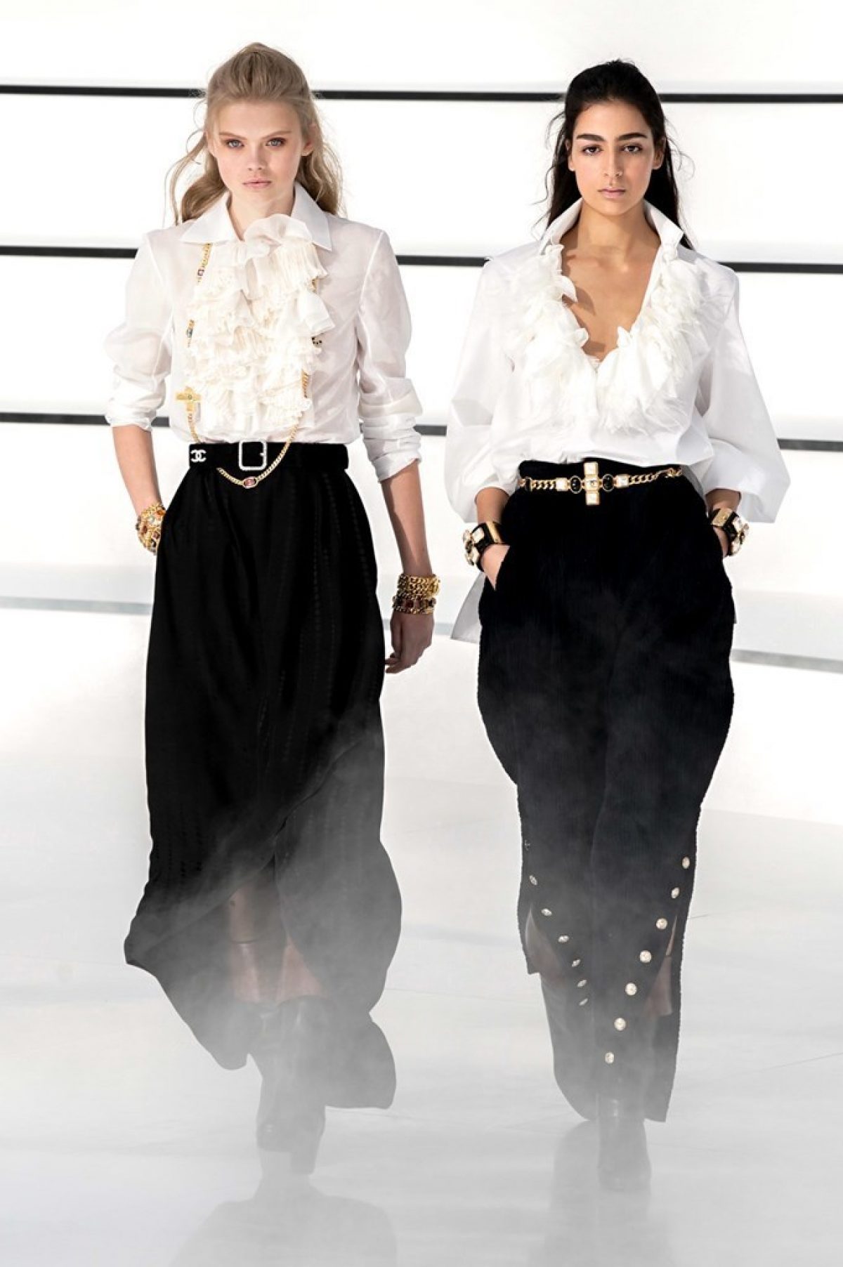 <span class="hot">Hot <i class="fa fa-bolt"></i></span> Chanel | Highlights | Pfw |