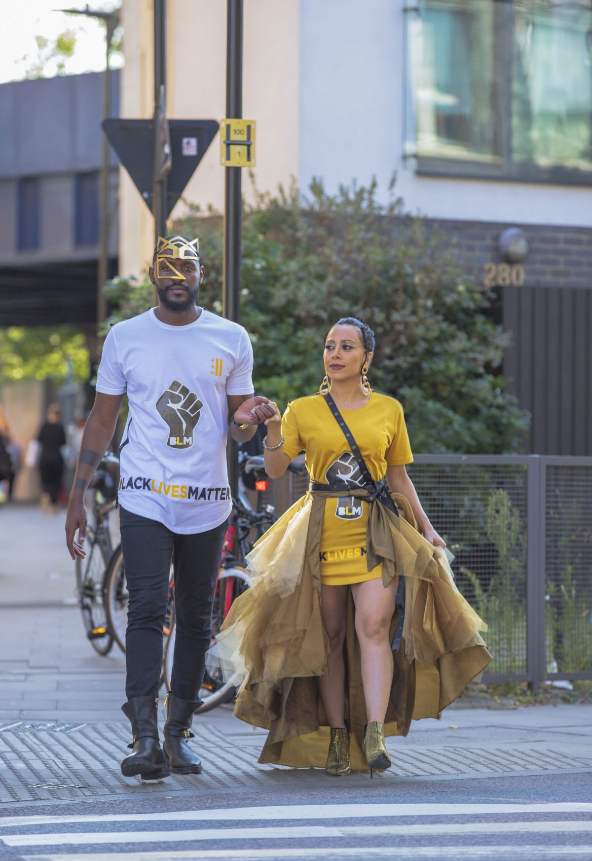 <span class="hot">Hot <i class="fa fa-bolt"></i></span> Samira Ebrahimi | BLM Collection | LFW |